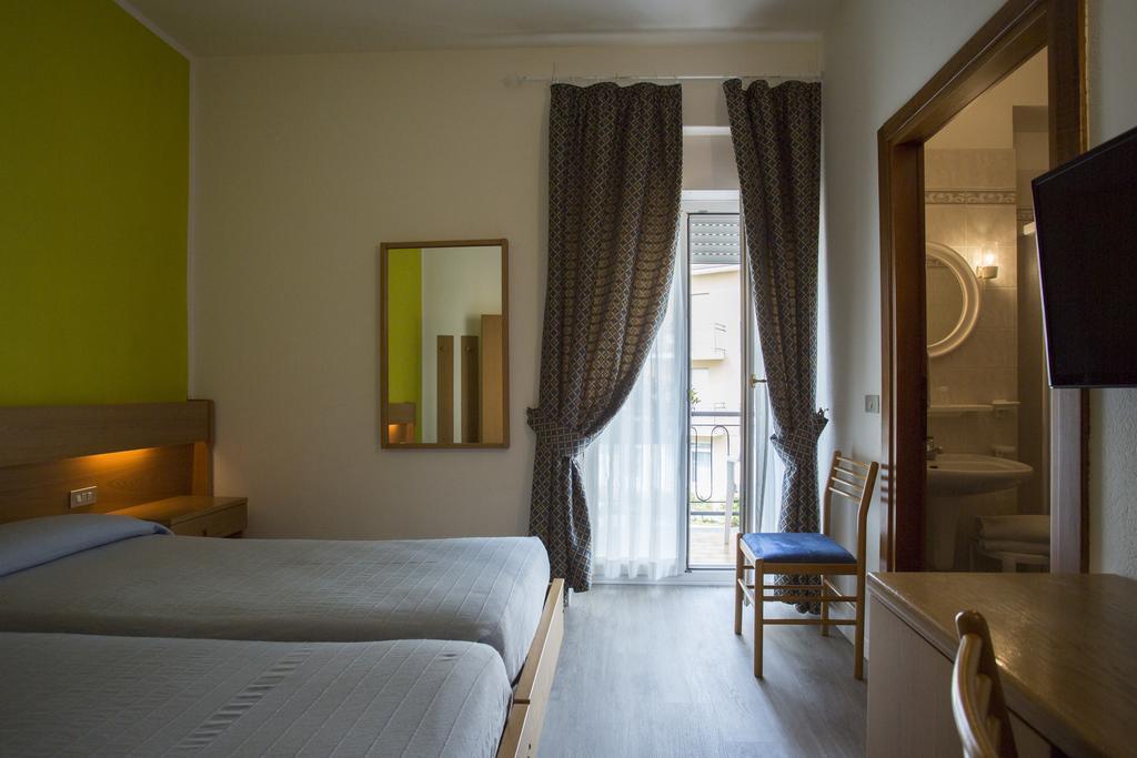 Hotel Alberello Рива-дель-Гарда Екстер'єр фото
