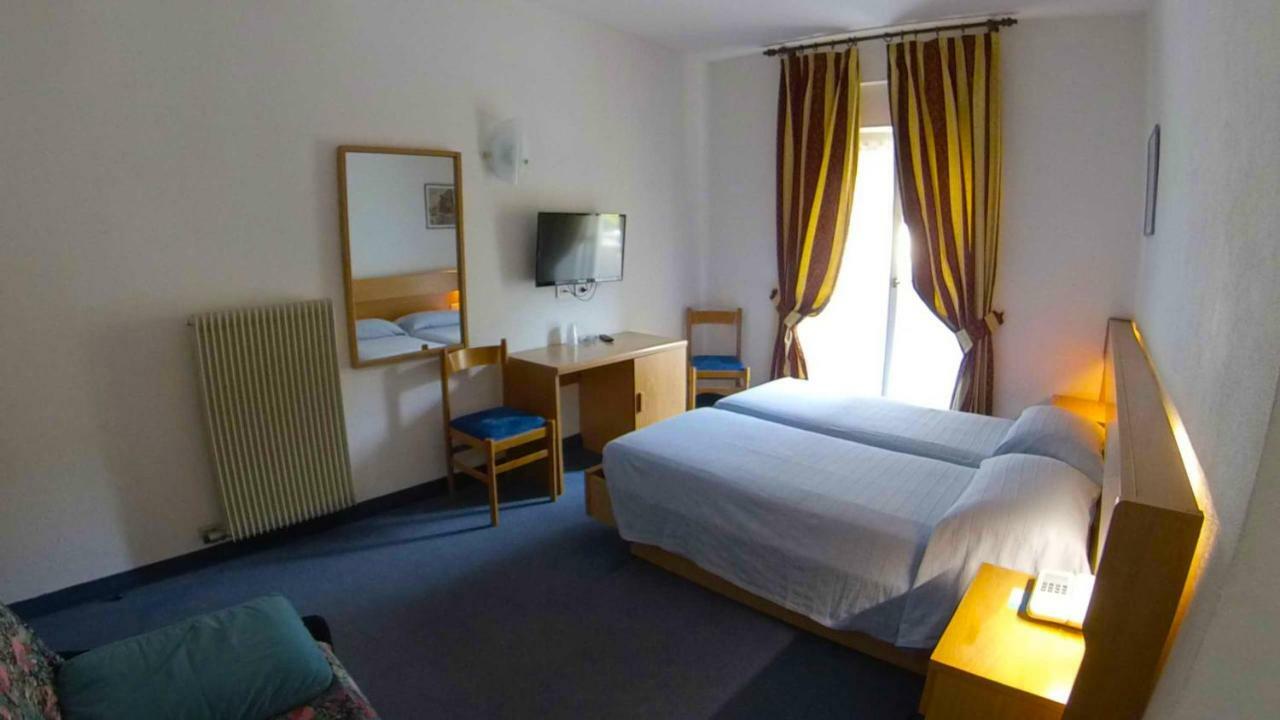 Hotel Alberello Рива-дель-Гарда Екстер'єр фото